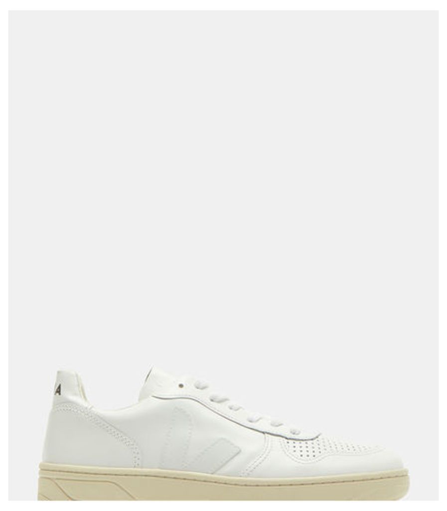 V10 Low-Top Leather Sneakers