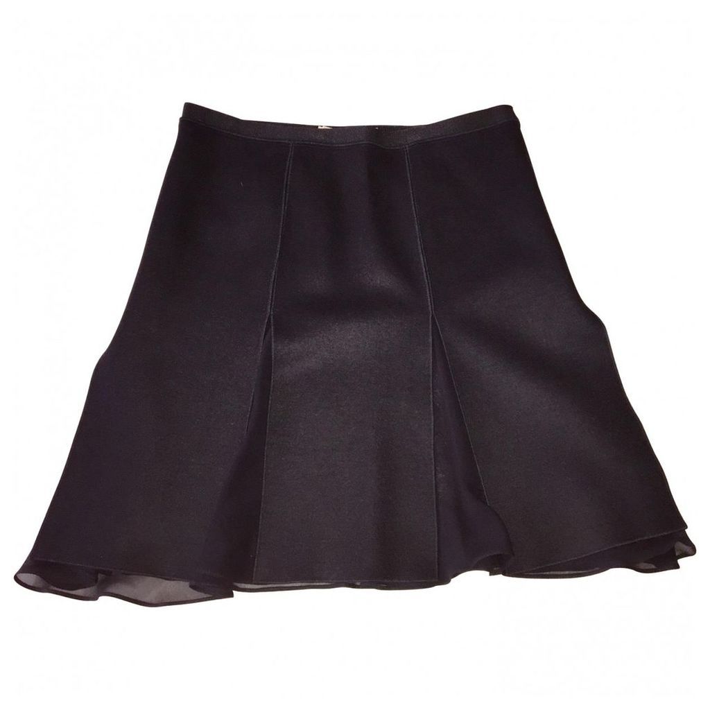 short skirt