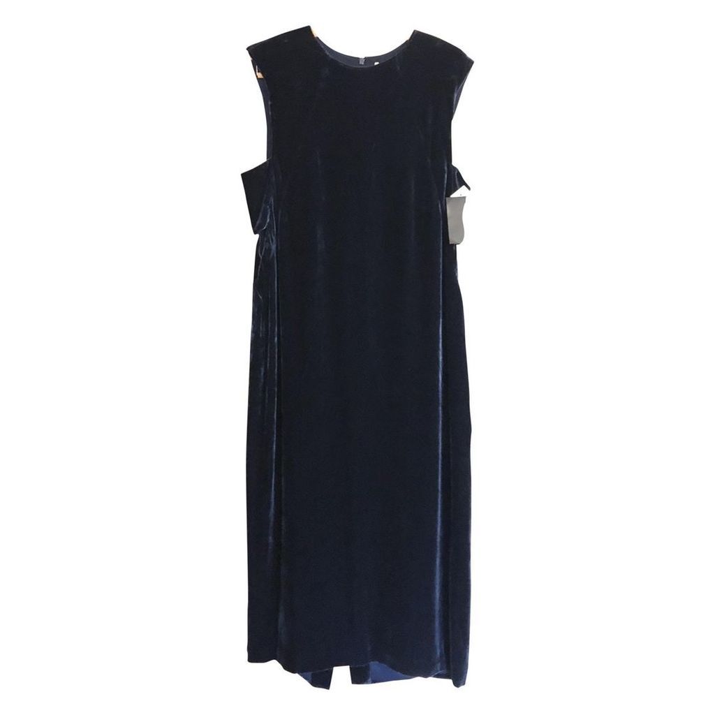 Velvet mid-length dress