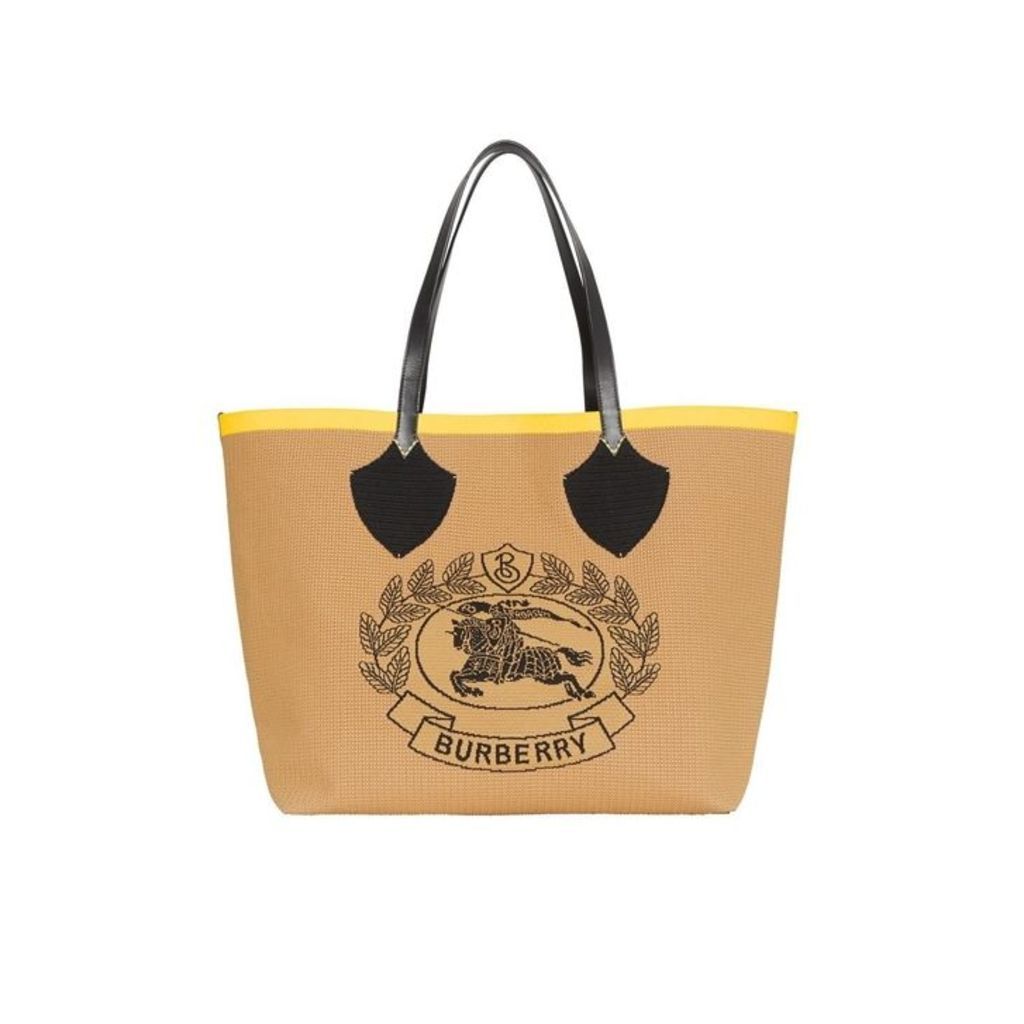 Burberry The Giant Tote In Knitted Archive Crest