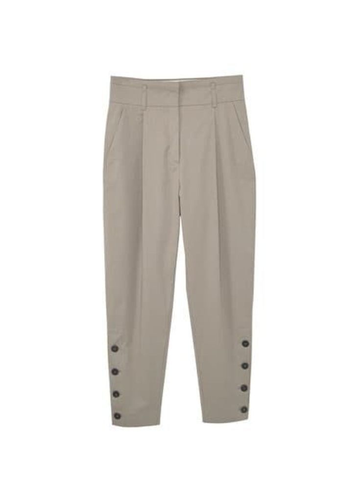 Side buttons trousers