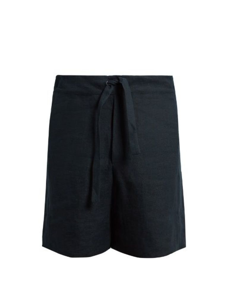 Drawstring-waist linen shorts