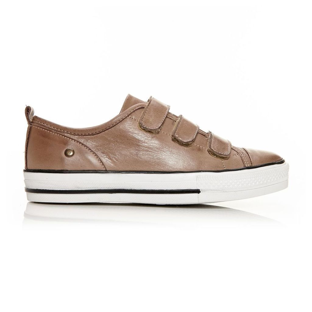 Moda in Pelle Adorie Taupe Low Leisure Shoes