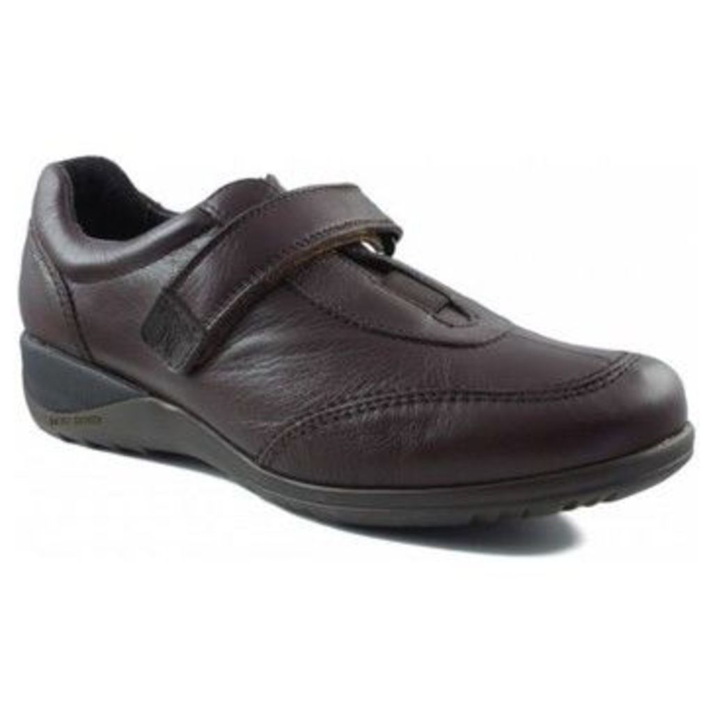 comfortable shoe Velcro  women's Casual Shoes in Brown
