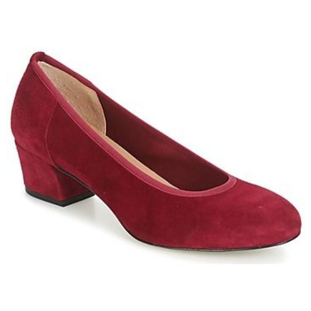 JEENIA  women's Court Shoes in Red