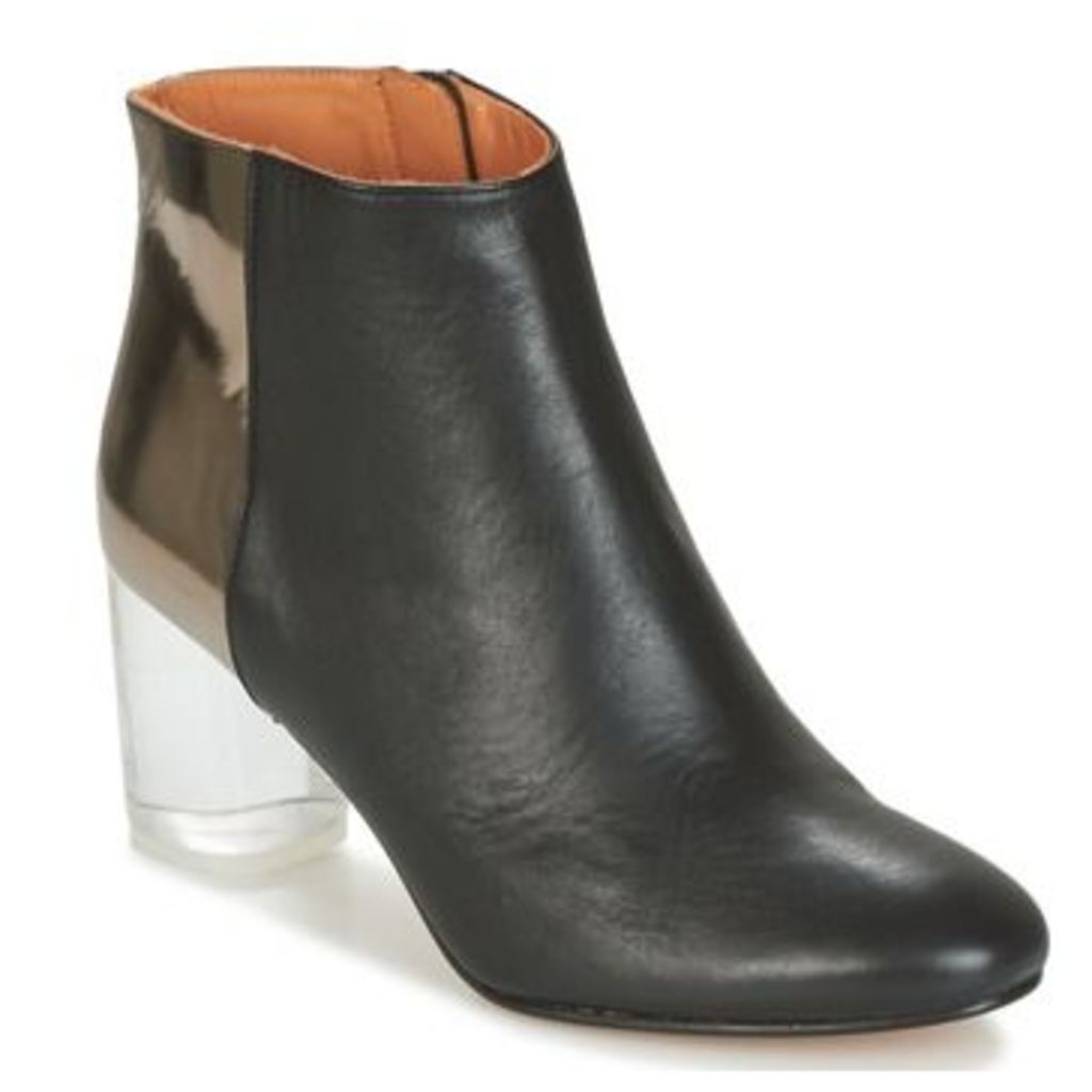 ELAN LUCIE  women's Low Ankle Boots in Black