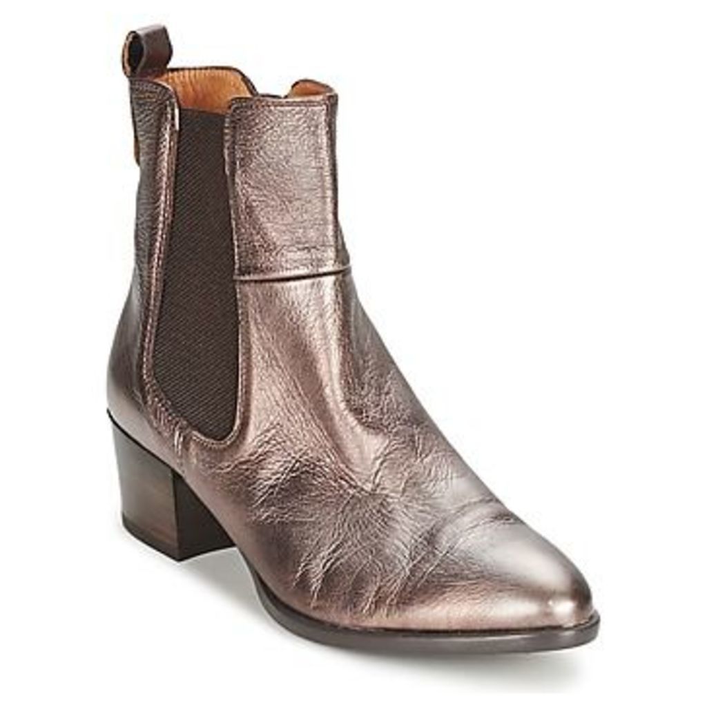 BALTIMORE  women's Low Ankle Boots in Gold