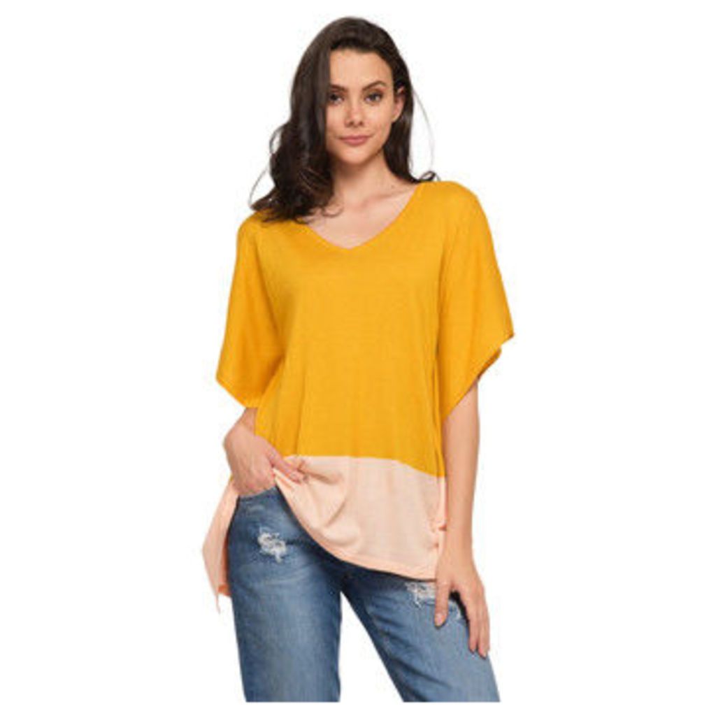 Cuplé  Poncho sweater  women's Blouse in Yellow