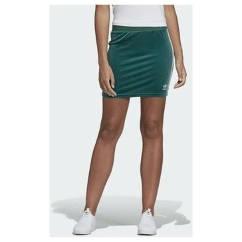 adidas  FALDA 3 RAYAS DV2582  women's Skirt in Green