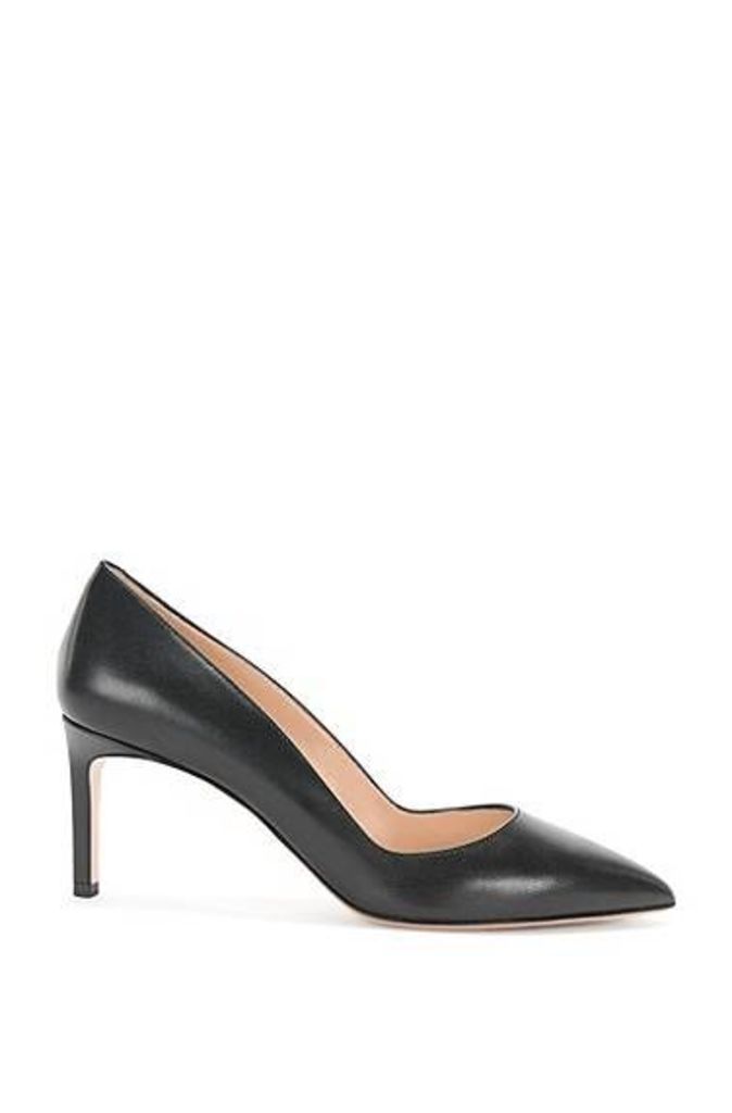 Pointed-toe pumps in smooth Italian leather