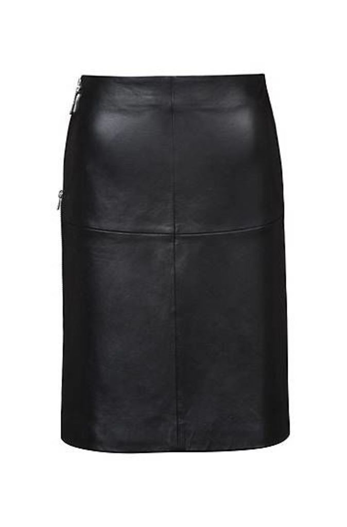 Regular-fit A-line skirt in lambskin with side zip