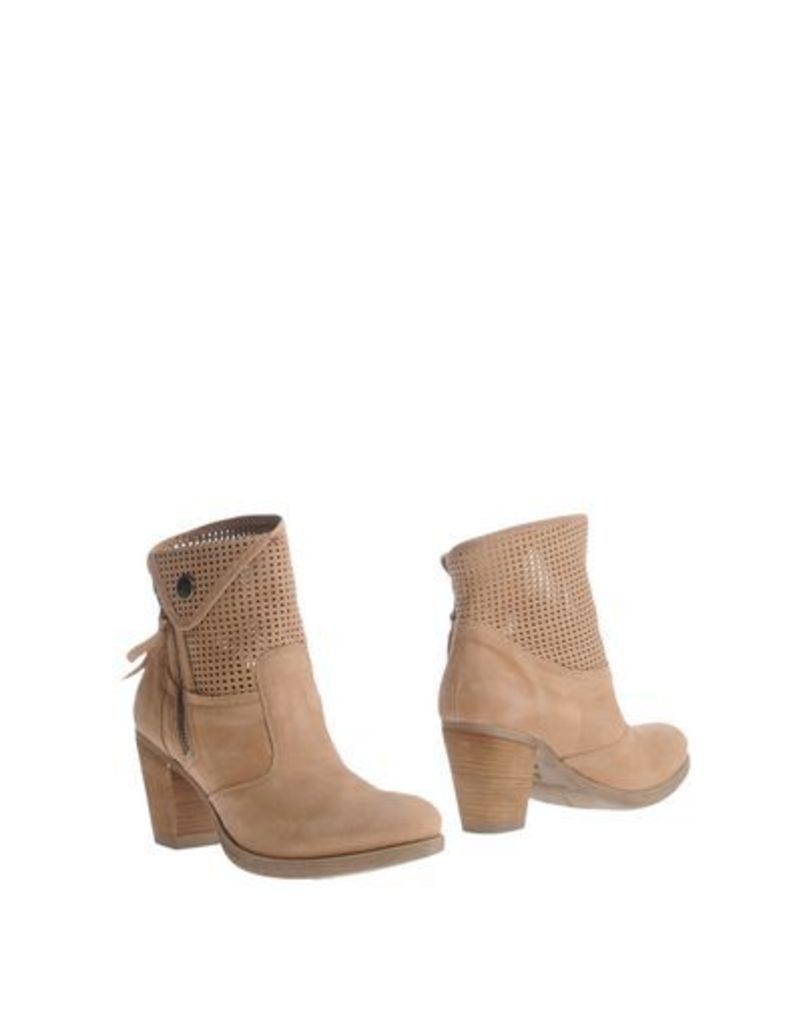 NERO GIARDINI FOOTWEAR Ankle boots Women on YOOX.COM