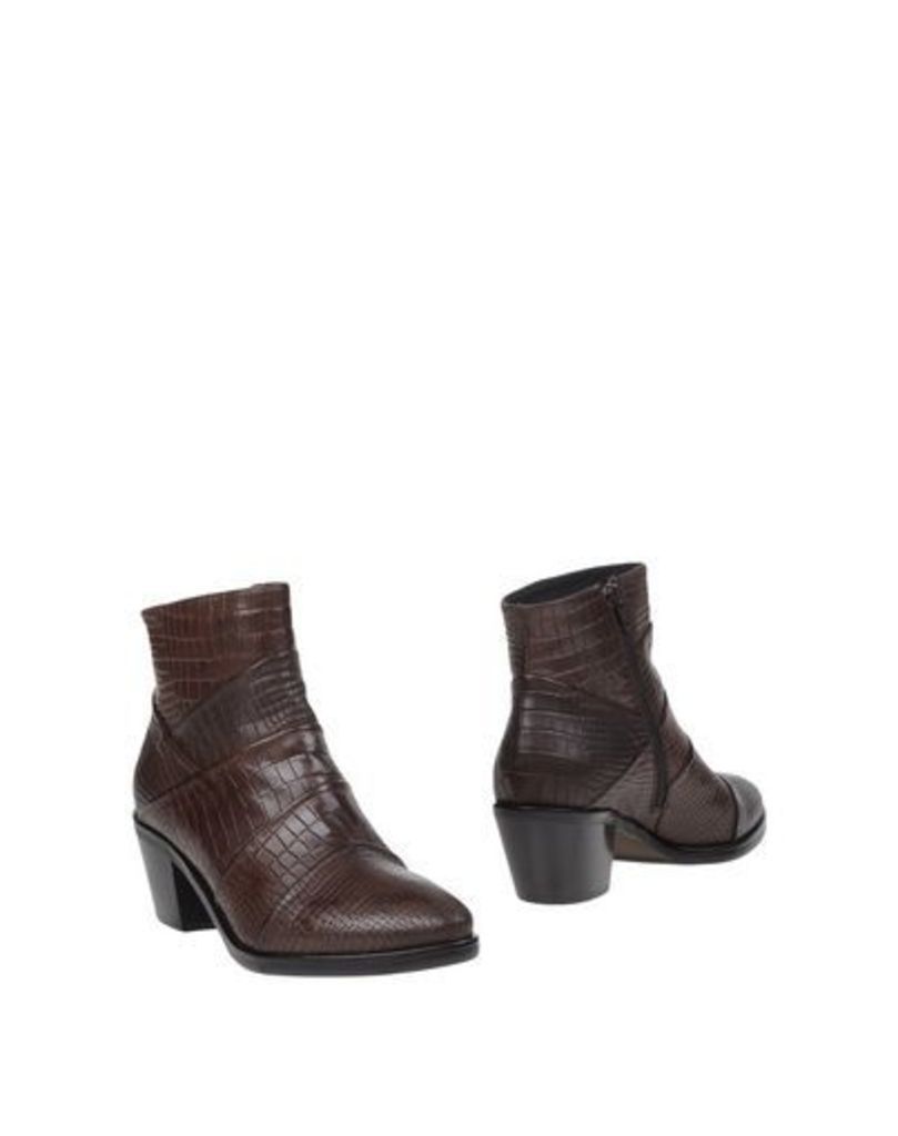 DÃ‰NOUÃ‰E FOOTWEAR Ankle boots Women on YOOX.COM