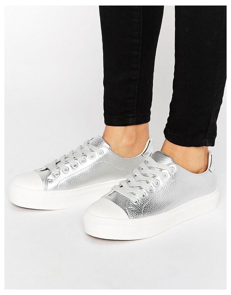 Blink Soft Toecap Lace Up Trainer - Silver