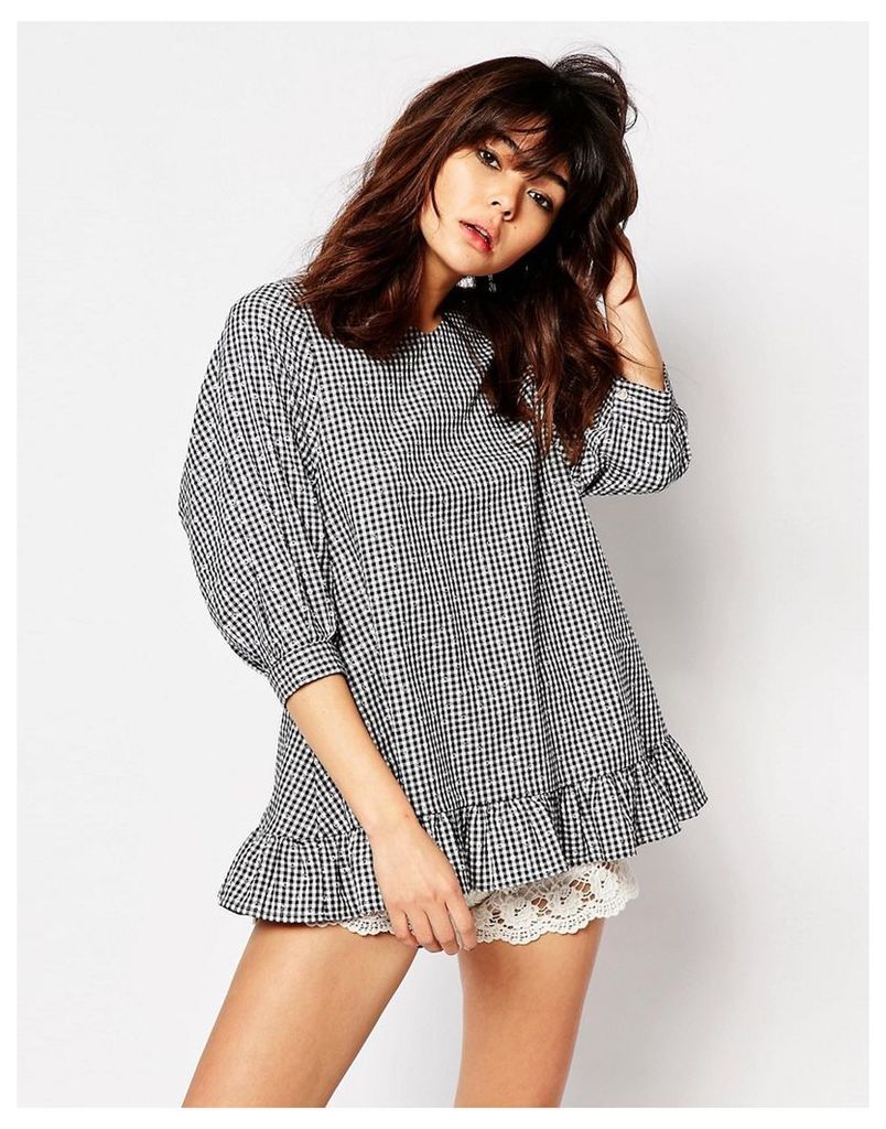 I Love Friday Oversized Top With Ruffle Hem In Gingham - Black