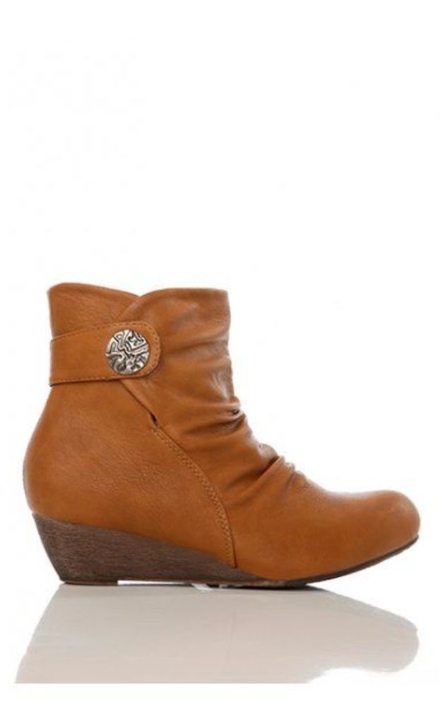 Vintage Style Wedge Ankle Boots In Camel
