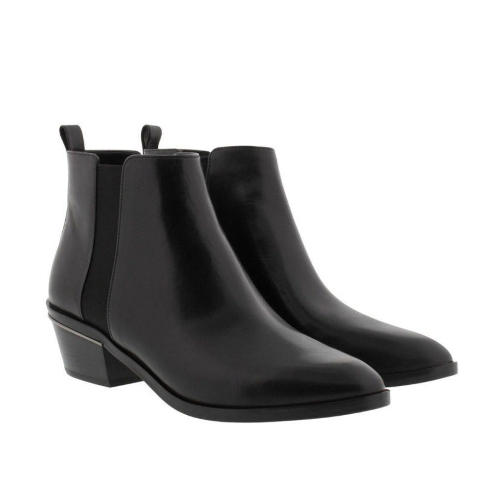 Michael Kors Boots & Booties - Flat Crosby Bootie Black - in black - Boots & Booties for ladies