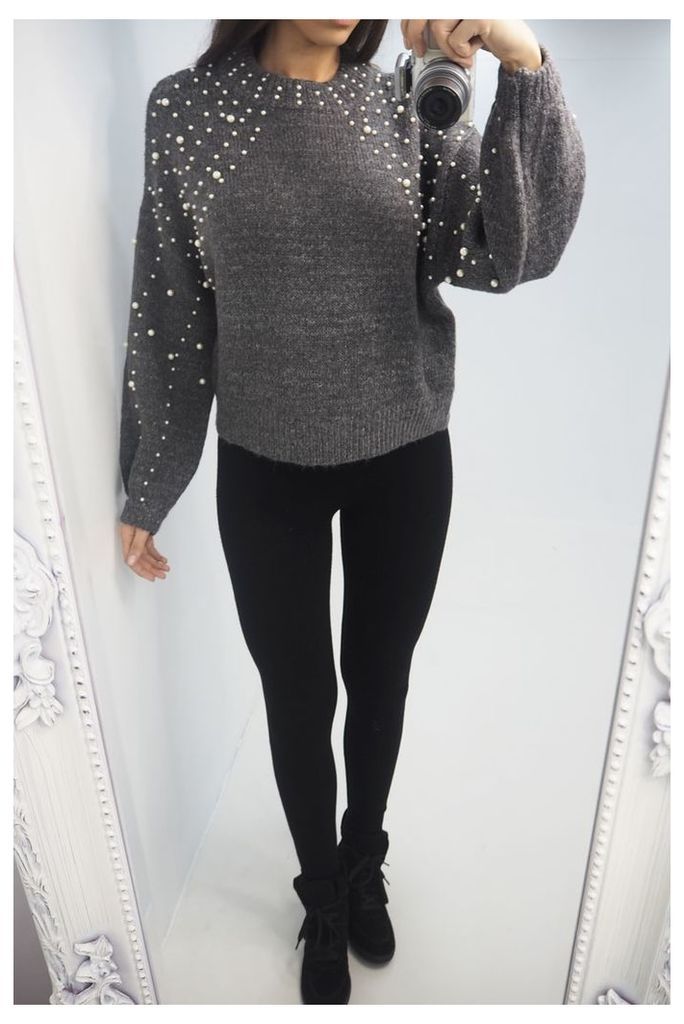 Kammy Pearl Detailed Knitted Jumper