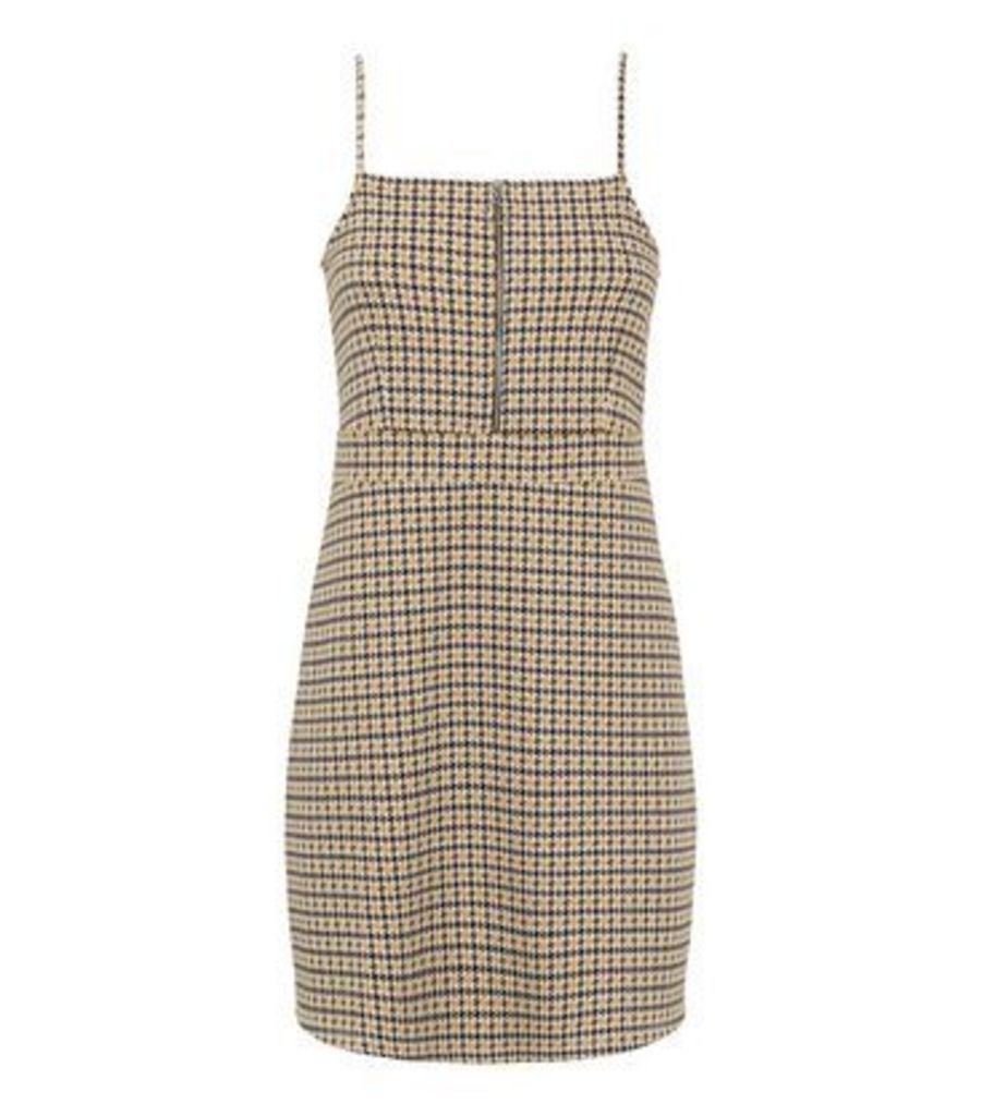 Petite Yellow Houndstooth Jacquard Pinafore Dress New Look