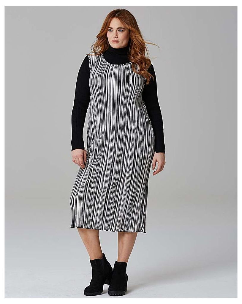 Black/ Ivory Stripe Plisse Shift Dress