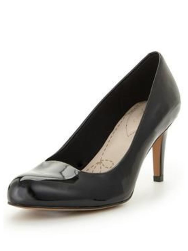 Clarks Carlita Cove Mid Heel Court Shoe, Black Patent Leather, Size 6, Women