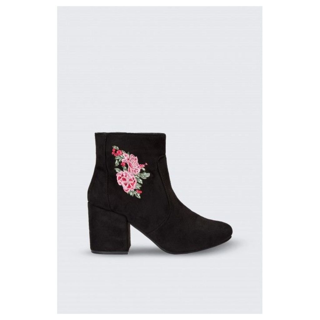 EMBROIDERED BLOCK HEEL ANKLE BOOT