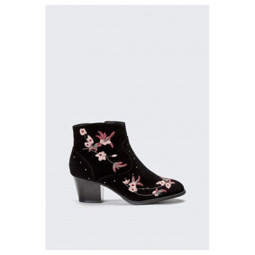 EMBROIDERY WESTERN ANKLE BOOTS