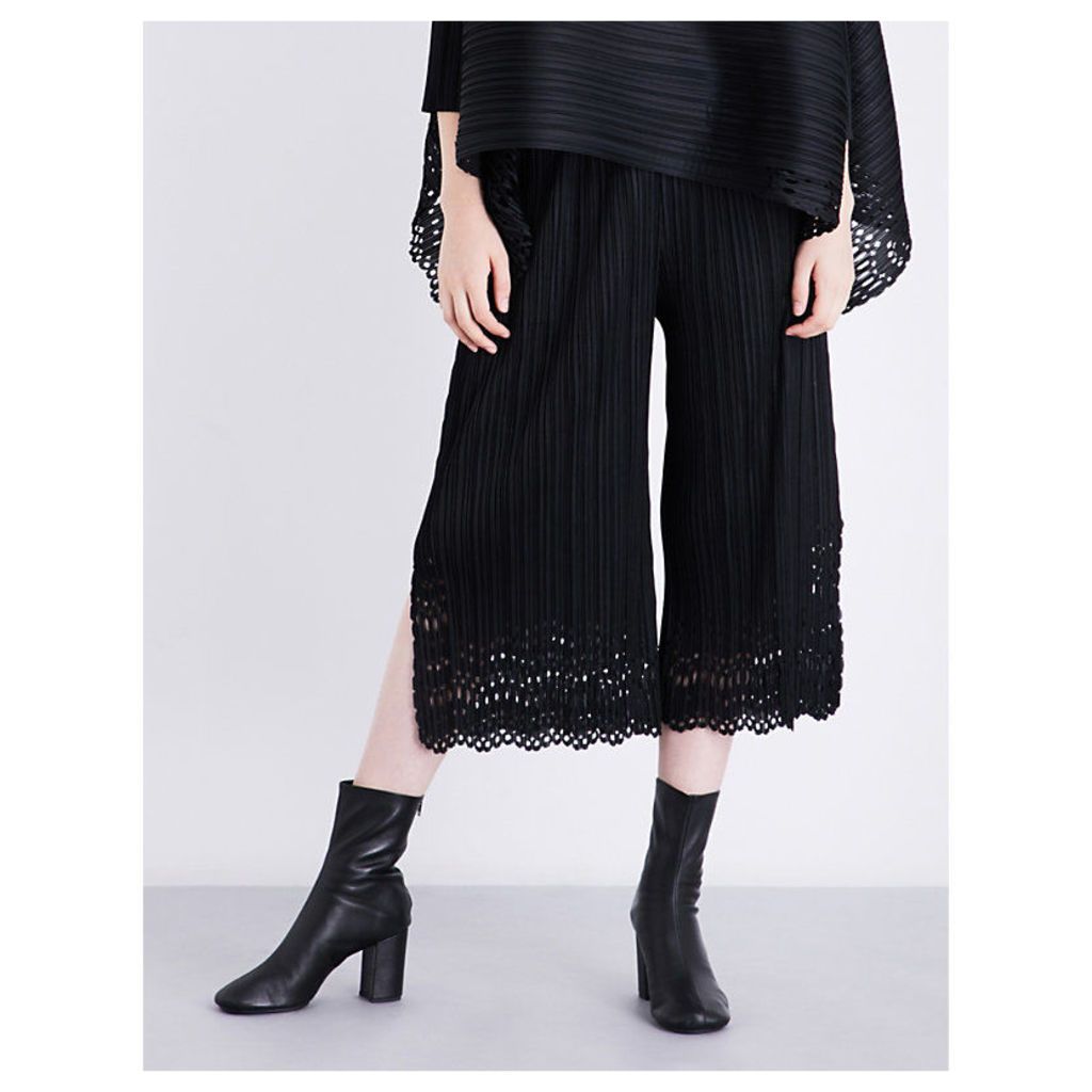 Sheer Lace pleated culottes