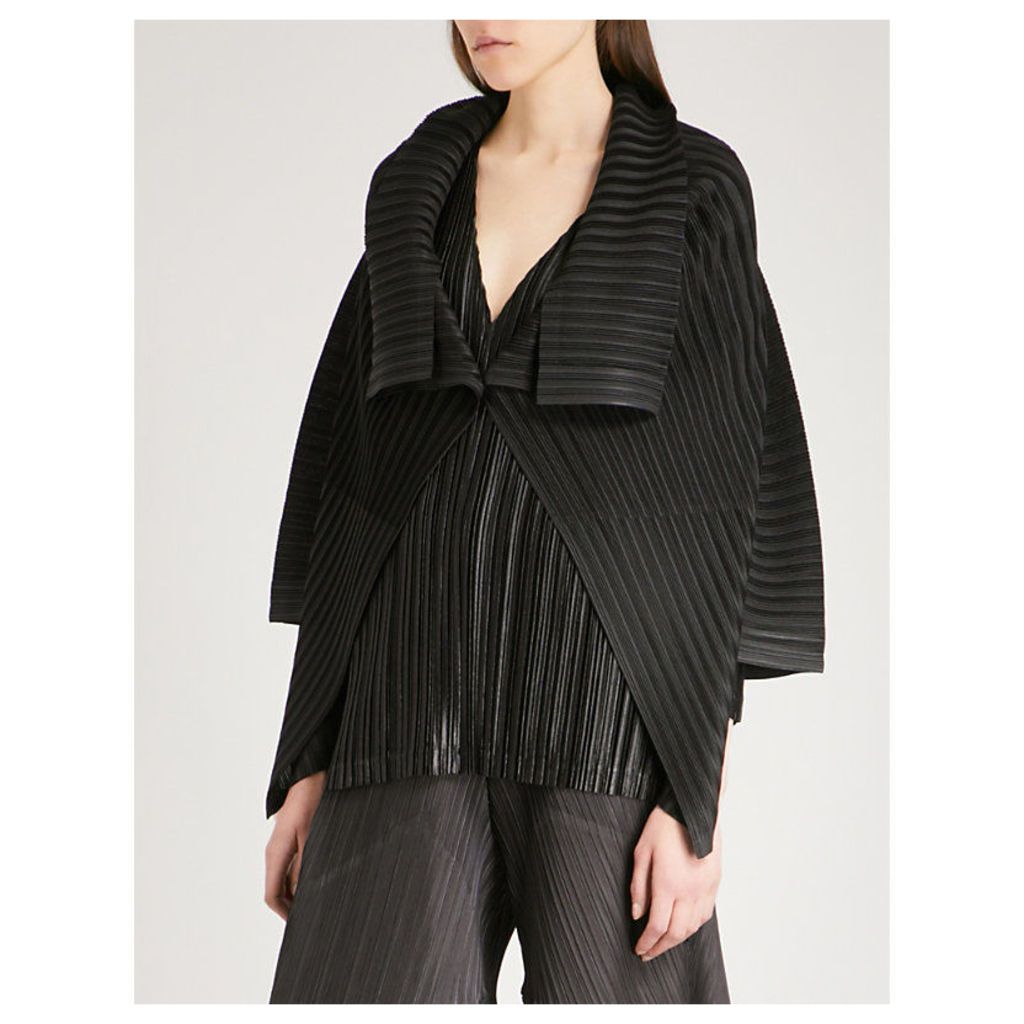 Rib pleated cape