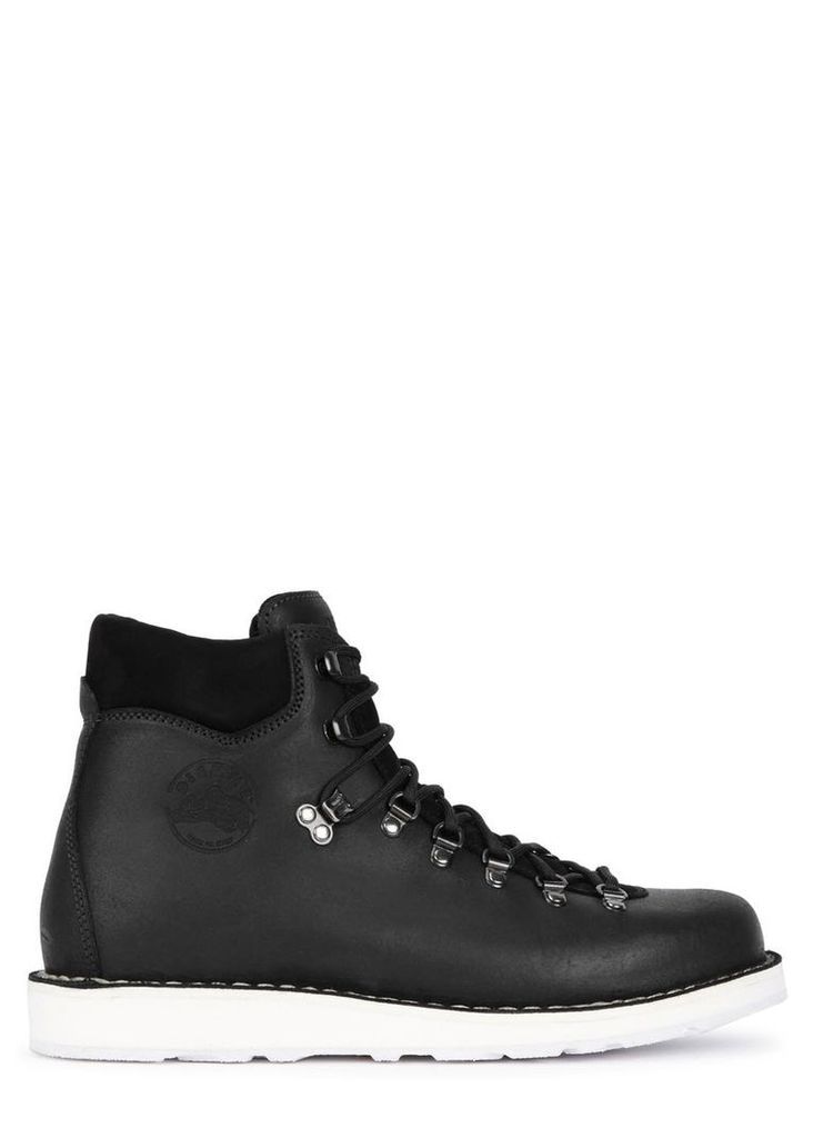 Roccia Vet black waxed suede boots
