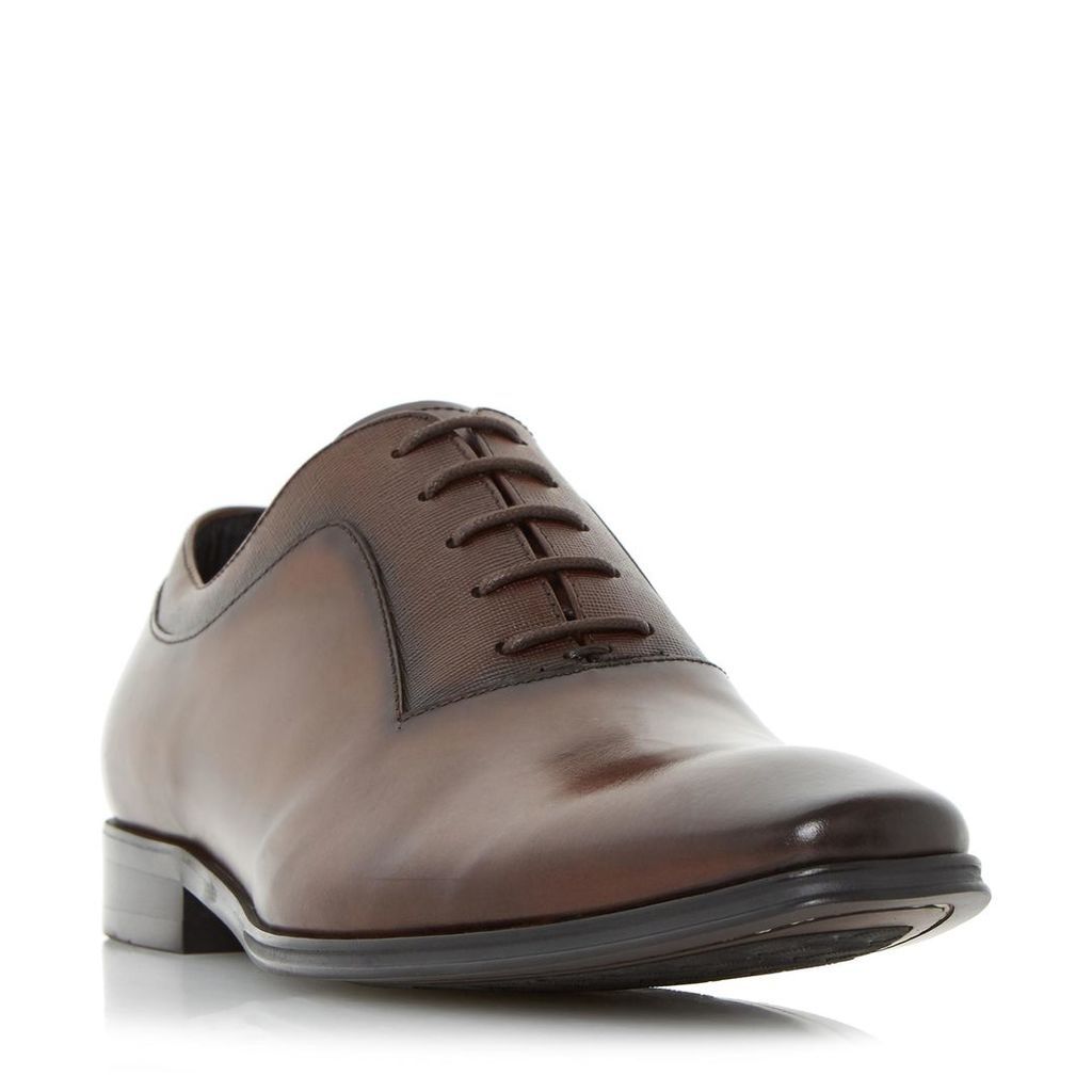 Rancho Embossed Detail Oxford Shoe