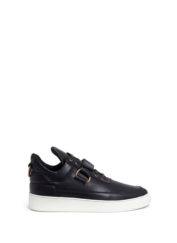 'Low Top' leather sneakers