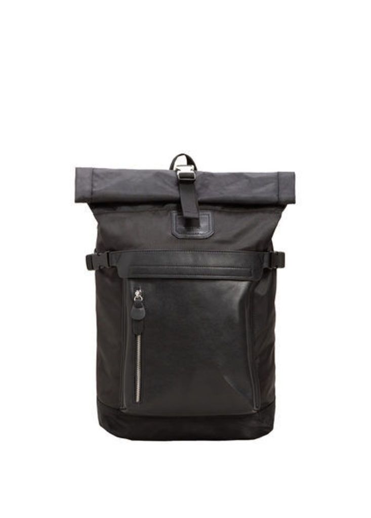 Contrasting backpack