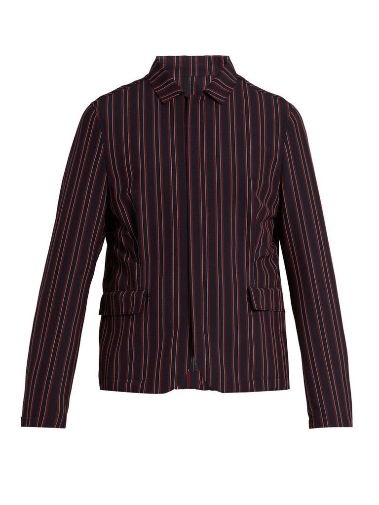 Point-collar striped blazer