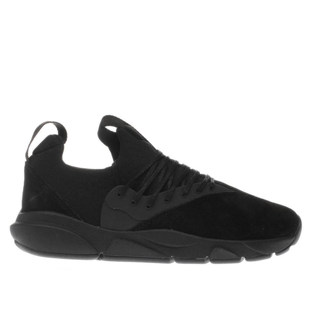 clear weather black stryk trainers