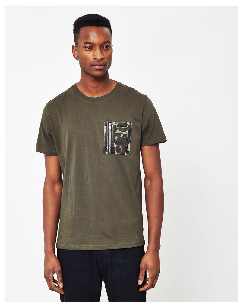 The Idle Man Crew Neck T-Shirt With Camo Pocket Green
