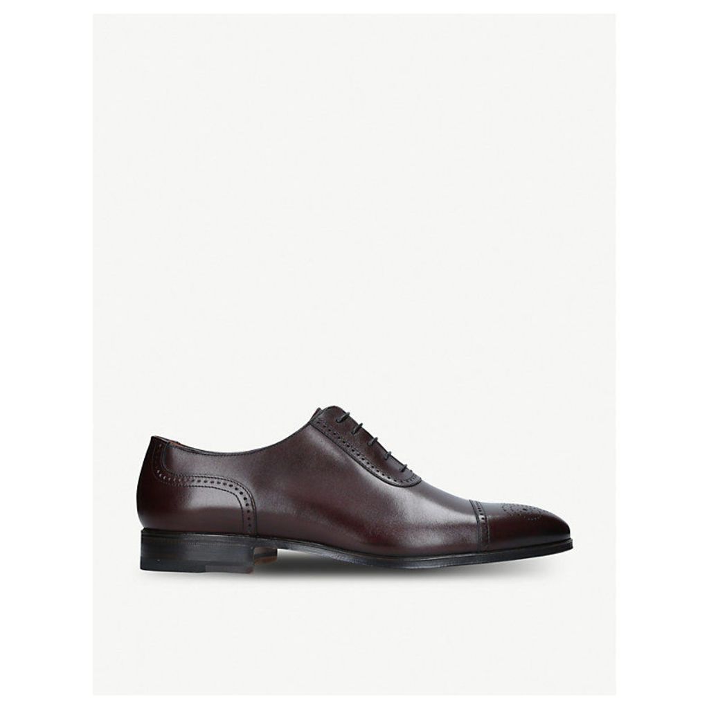Chisel Punch Toe Oxford shoes