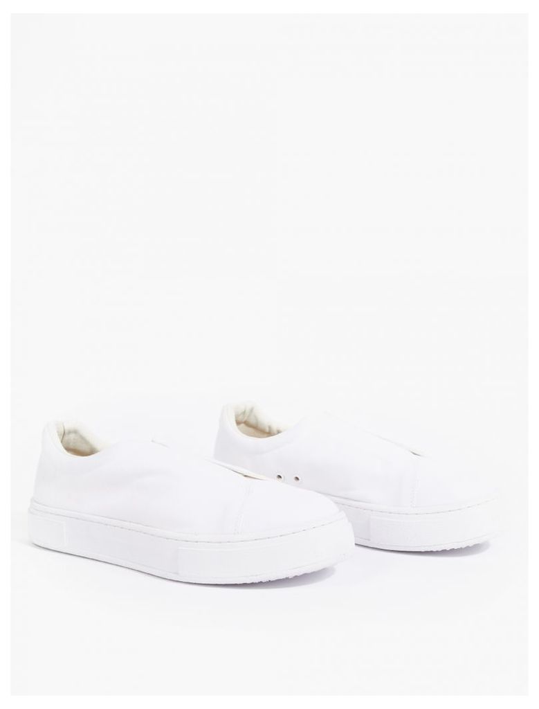 White Canvas Slip-On â€˜Dojaâ€™ Sneakers