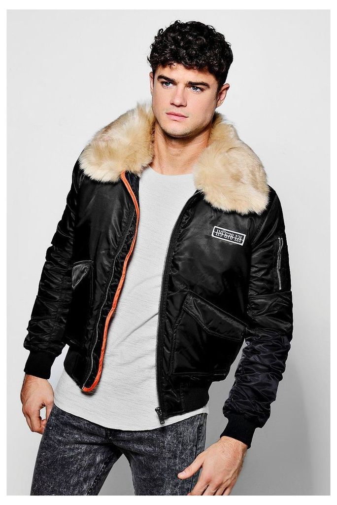 Jacket With Oversized Faux Fur Collar - black