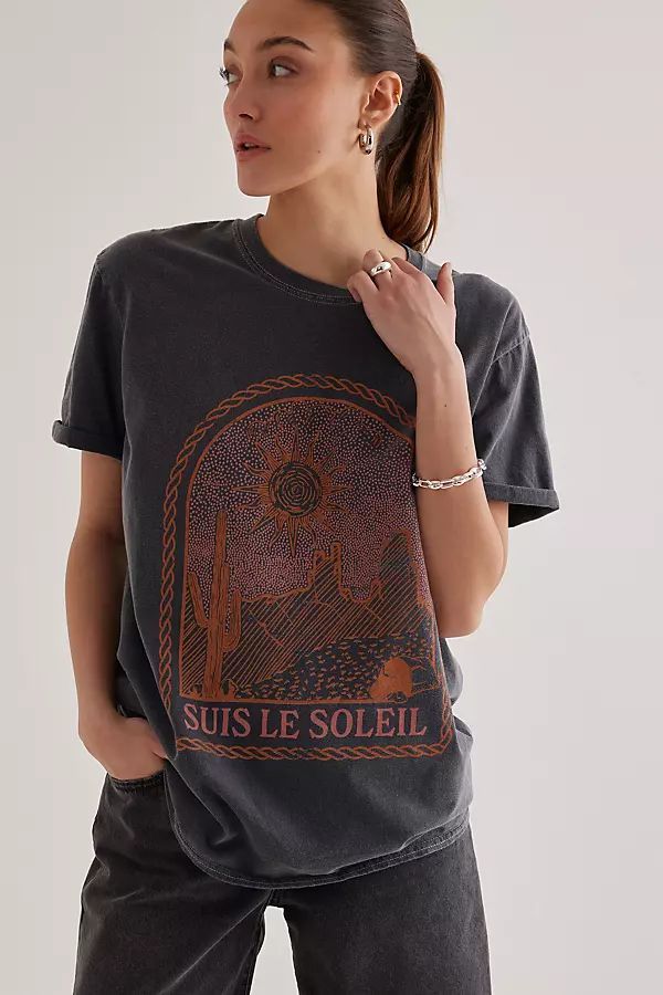 Oversized Suis Le Soleil Graphic Tee