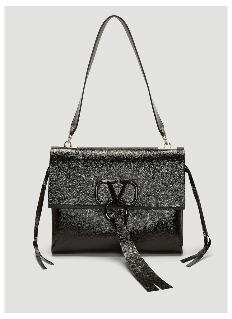 Valentino Logo Clasp Medium Shoulder Bag in Black size One Size