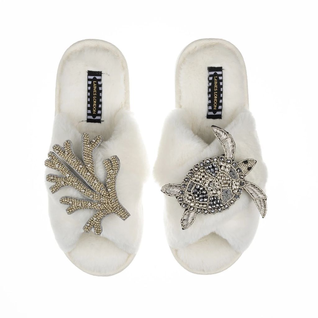 LAINES LONDON - Classic Laines Slippers With Double Artisan Silver Coral & Turtle - Cream