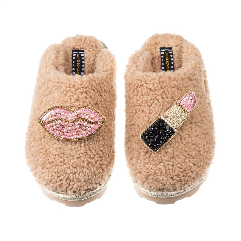 Women's Brown Teddy Towelling Closed Toe Slippers With Pink Pucker Up Brooches - Toffee Small LAINES LONDON
