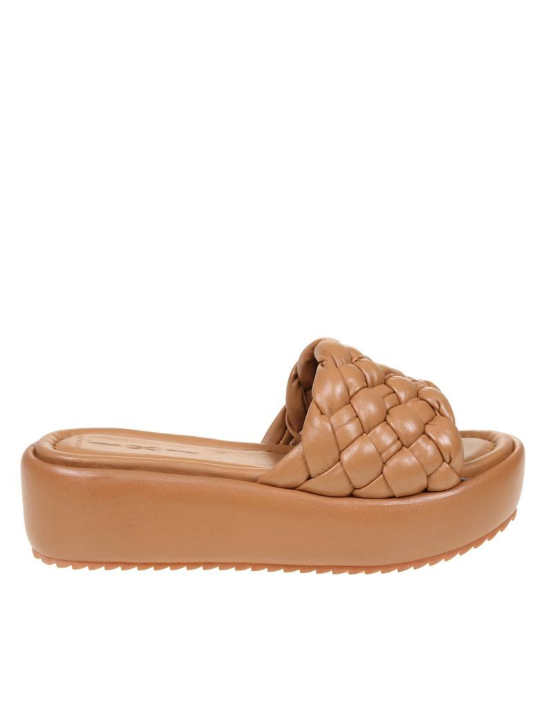 181 Sandal In Leather Color Nappa