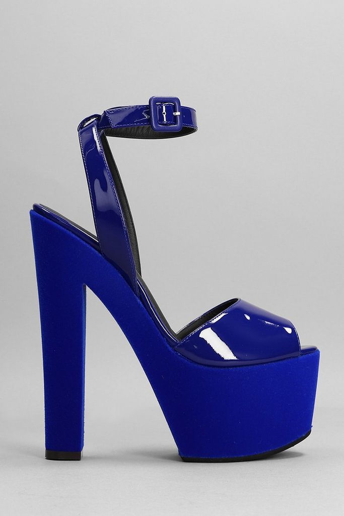 Tarifa Pumps In Blue Patent Leather