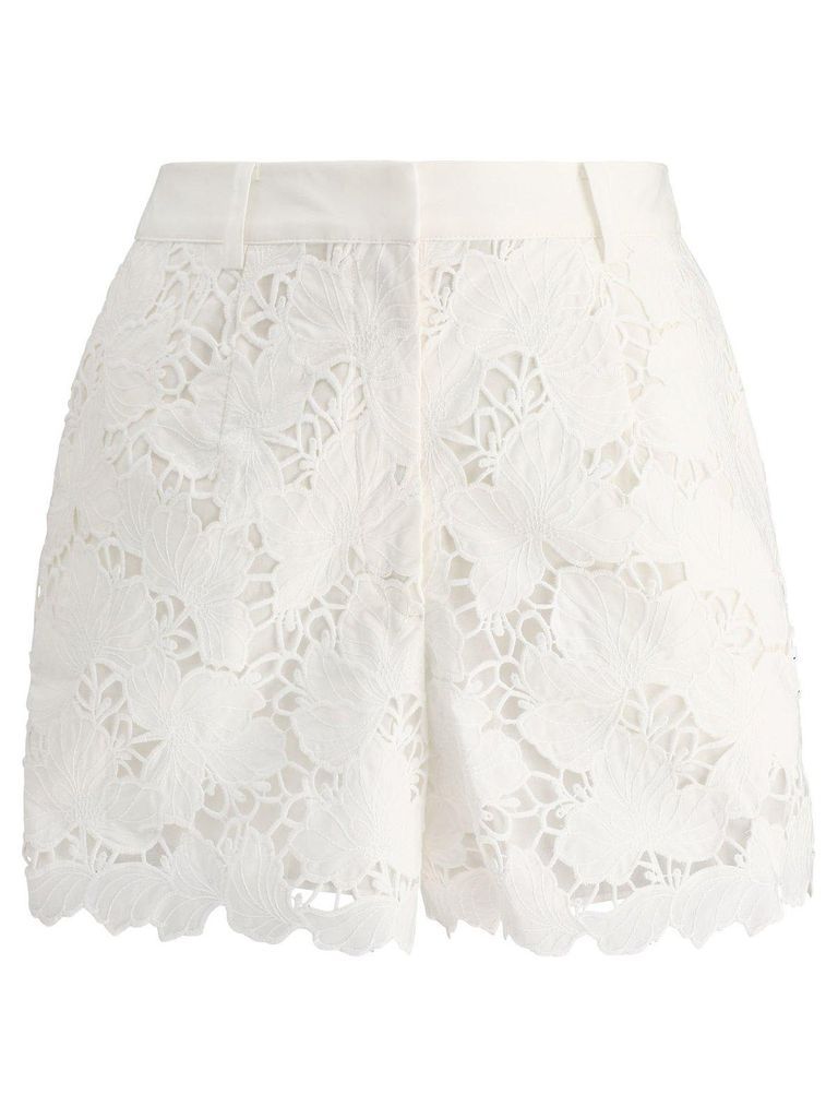 Scallop Edge Embroidered Shorts