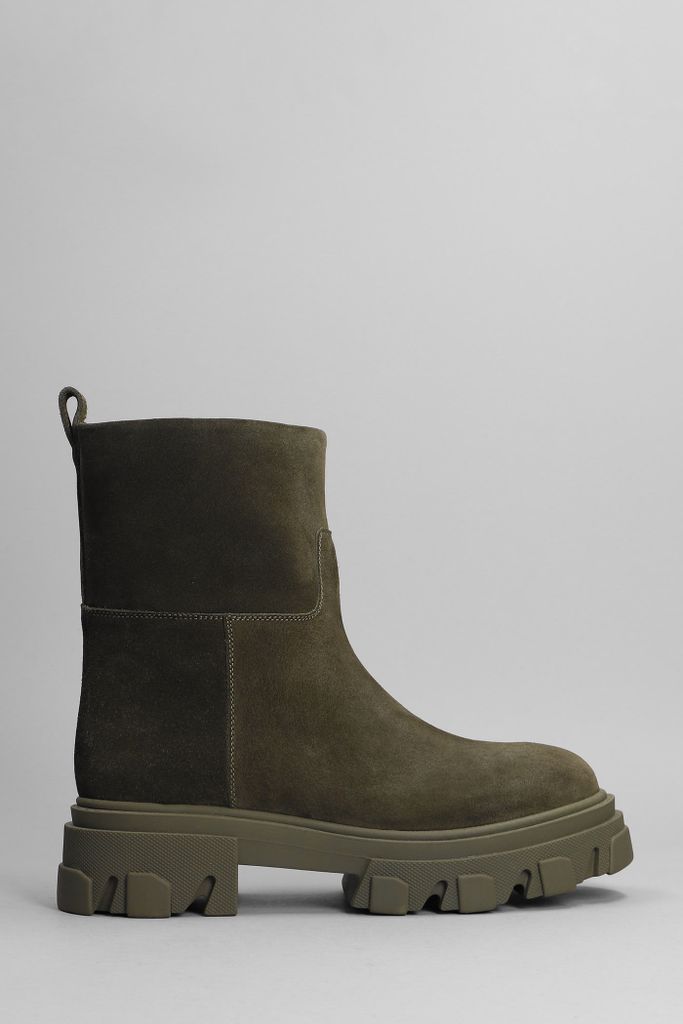 Gia 23 Combat Boots In Green Suede