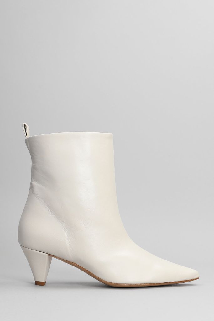 Bella High Heels Ankle Boots In White Leather