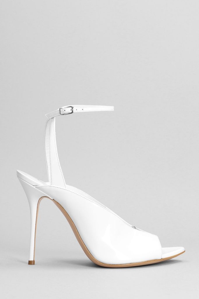 Pumps In White Patent Leather