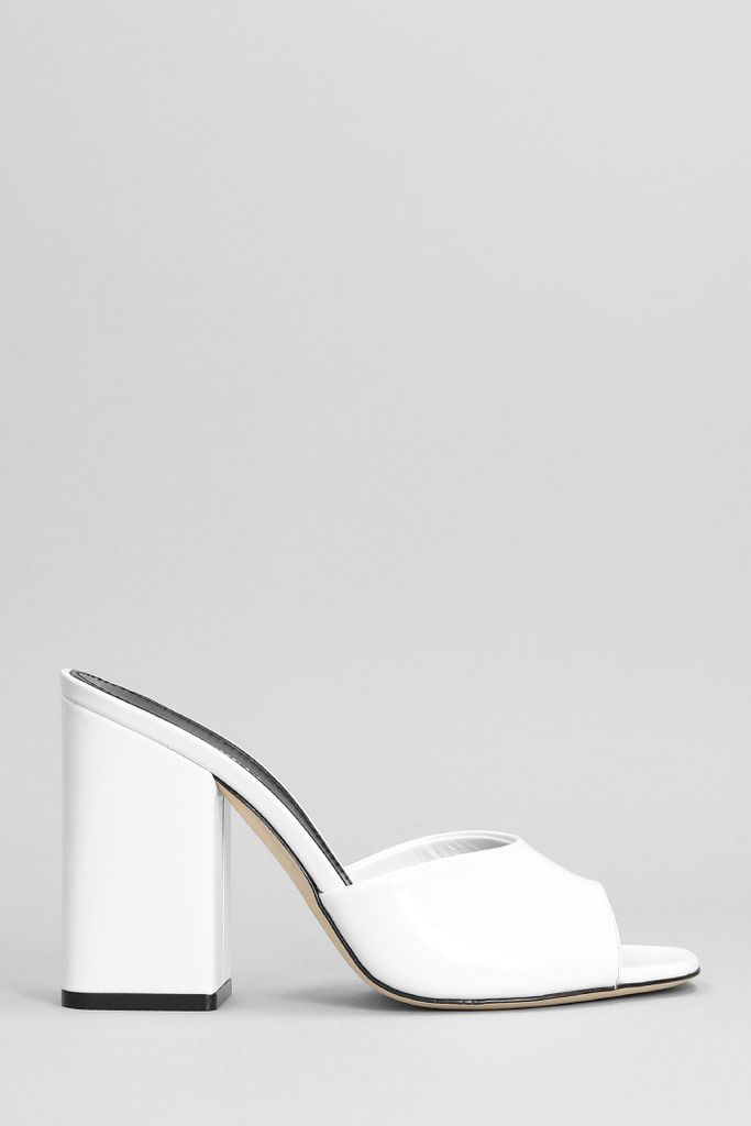 Anja Slipper-Mule In White Patent Leather